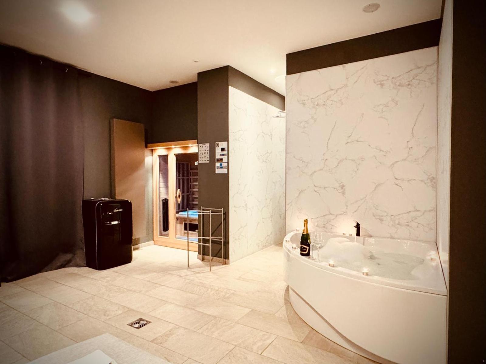 The Rose Suites Brugia Zewnętrze zdjęcie